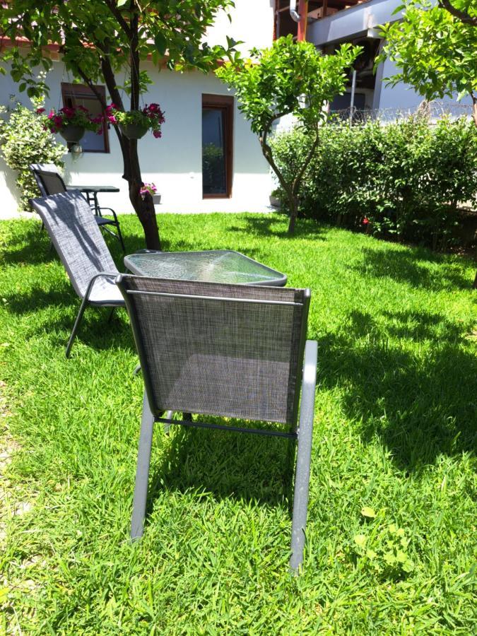 Citrus Garden Apartman Néa Szkióni Kültér fotó